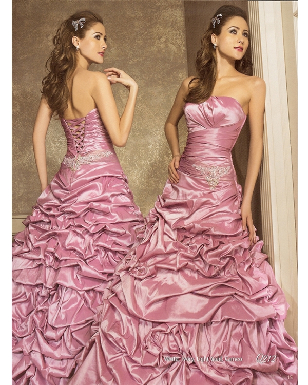 Pearl Pink Strapless Full Length Ball Gown Quinceanera Dresses With Ruffles And Appliques
