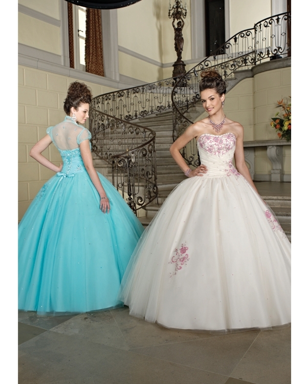 Ivory Ball Gown Strapless Floor Length Tulle Quinceanera Dresses With Pink Appliques