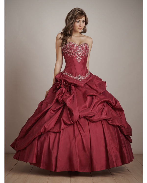 Burgundy Ball Gown Sweatheart Ruffled Floor Length Quinceanera Dresses With White Appliques