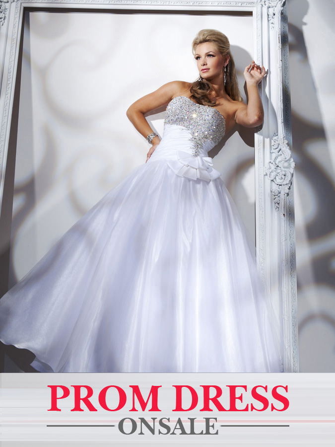 White Strapless Princess Floor Length Pleated Prom Dresses With Sequins 