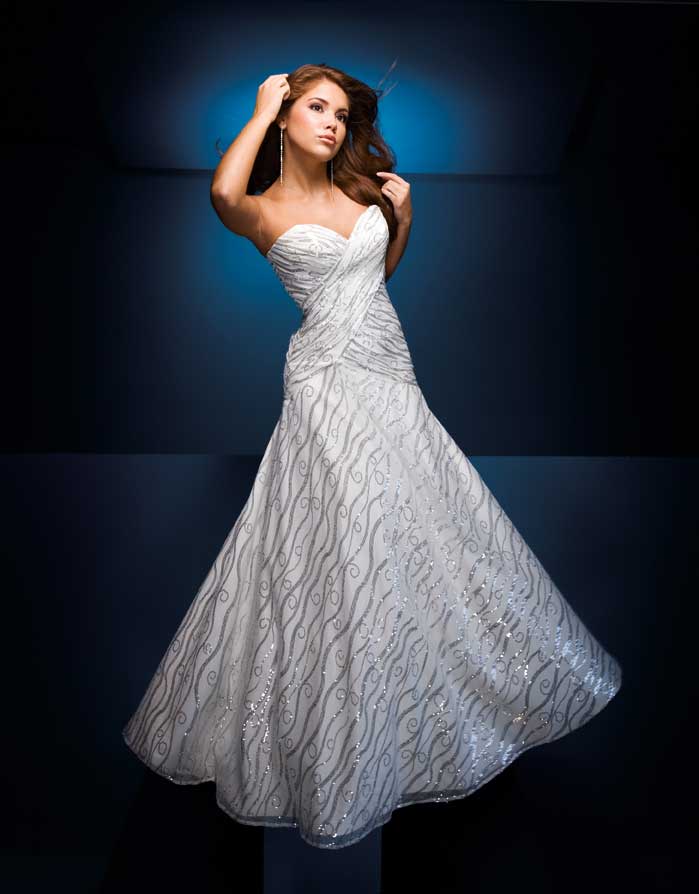 Shiny White Strapless Sweetheart A Line Floor Length Prom Dresses With Silver Sequin 
