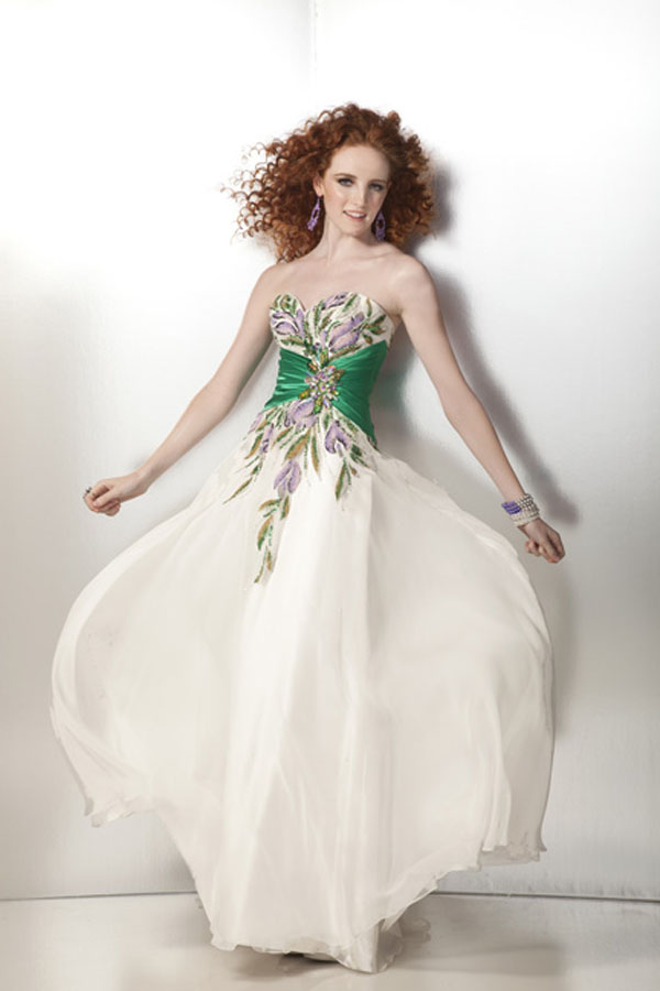White Strapless Sweetheart Floor Length Chiffon Prom Dresses With Floral Printing And Green Sash