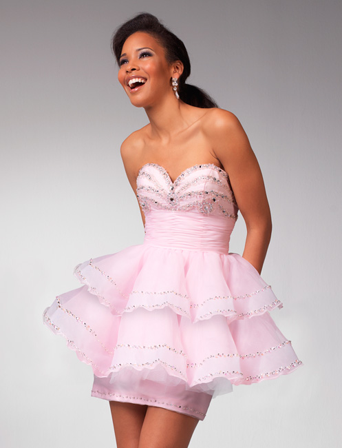 Baby Pink Strapless Sweetheart Short Length Tiered Prom Dresses With Beadings