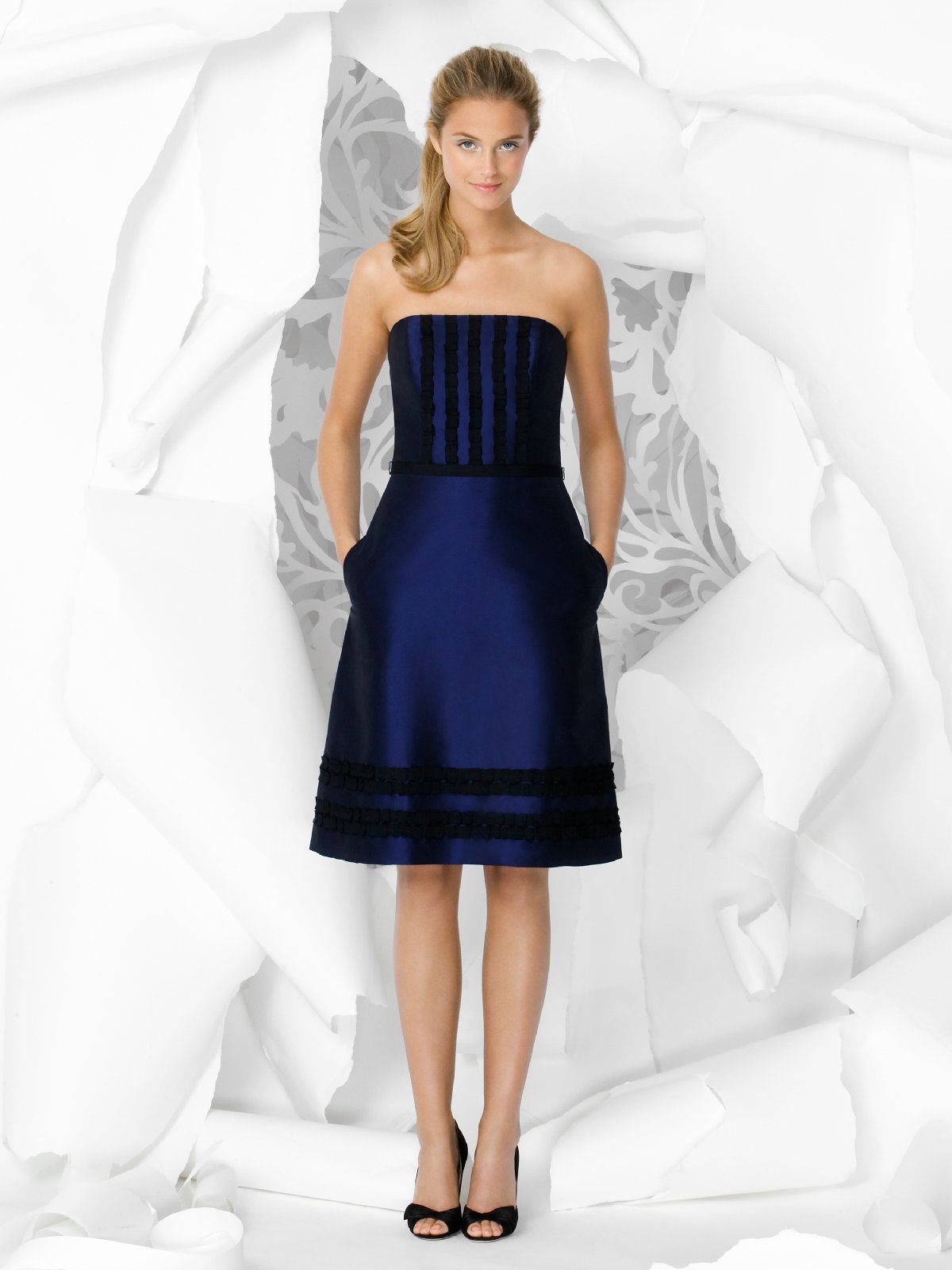 Dark Royal Blue A Line Strapless Zipper Knee Length Prom Dresses With Pocket 