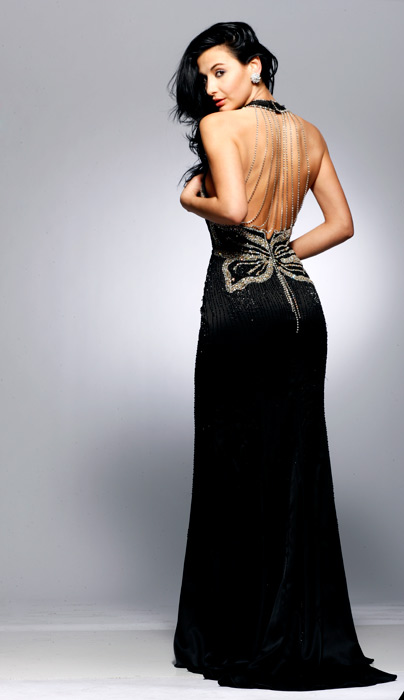 Black Column Halter And Deep V Neck Backless Sweep Train Full Length Celebrity Dresses With Butterfly Beading 