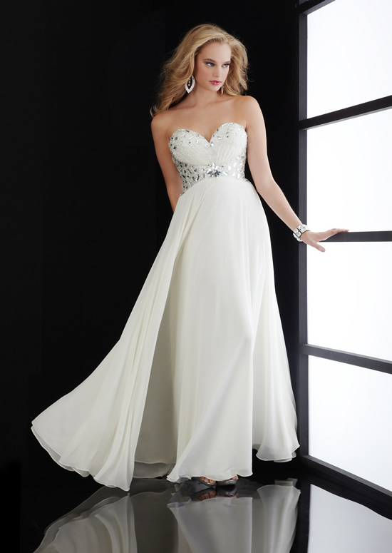 Ivory A Line Strapless Sweetheart Low Back Floor Length Chiffon Evening Dresses With Beadings