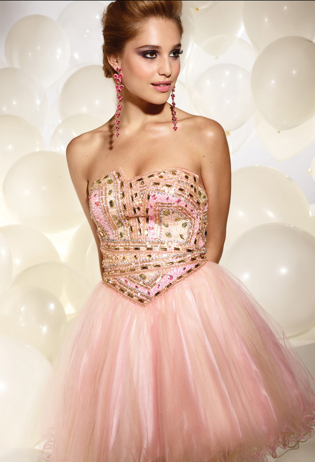 Pearl Pink A Line Strapless Zipper Short Mini Tulle Cocktail Dresses With Sequins And Ruffles 