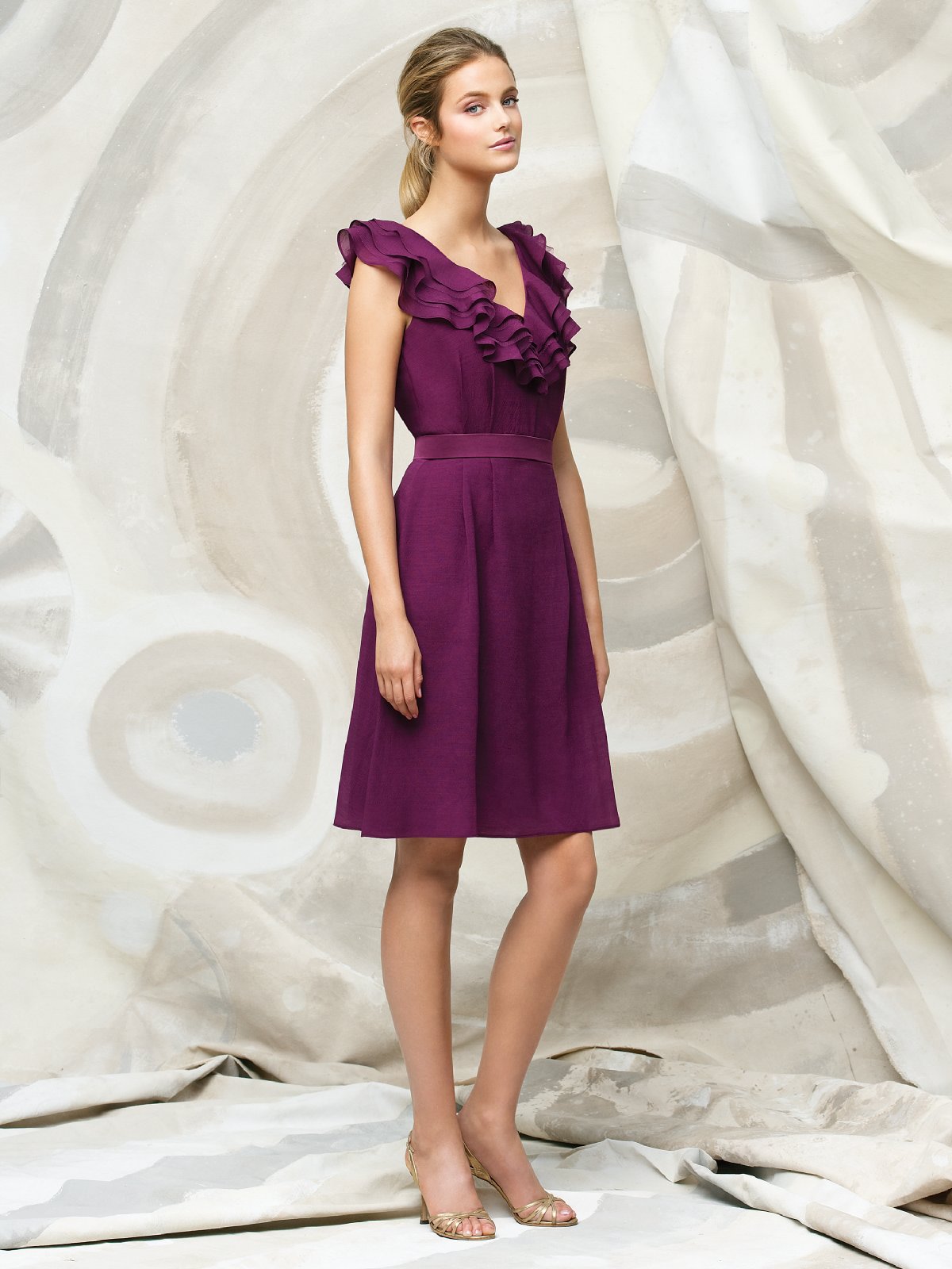 Purple A Line V Neck And Sleeveless Zipper Knee Length Chiffon Prom Dresses With Ruffles And Belt 
