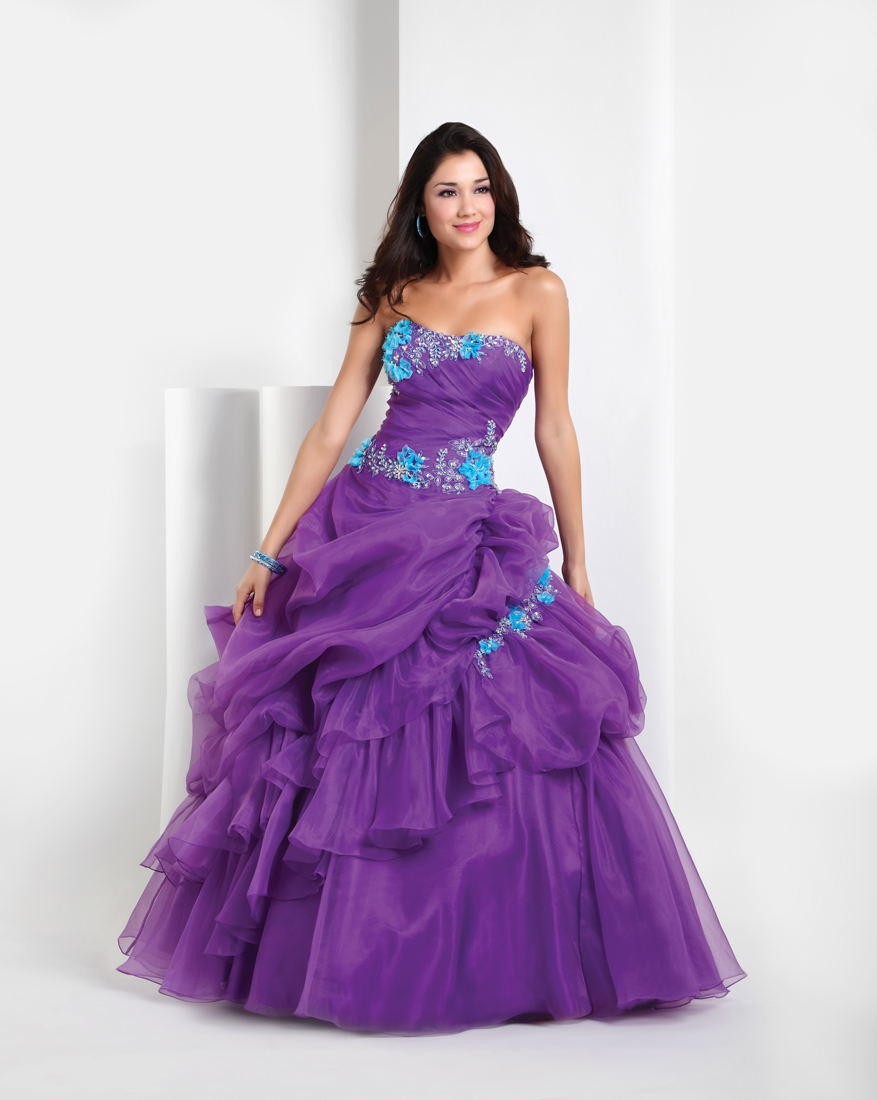 Purple Ball Gown Strapless Full Length Quinceanera Dresses With Beading And Appliques And Ruffles 
