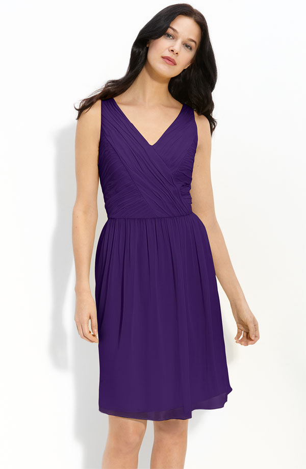 Purple Column V Neck And Sleeveless Zipper Pleated Knee Length Chiffon Prom Dresses