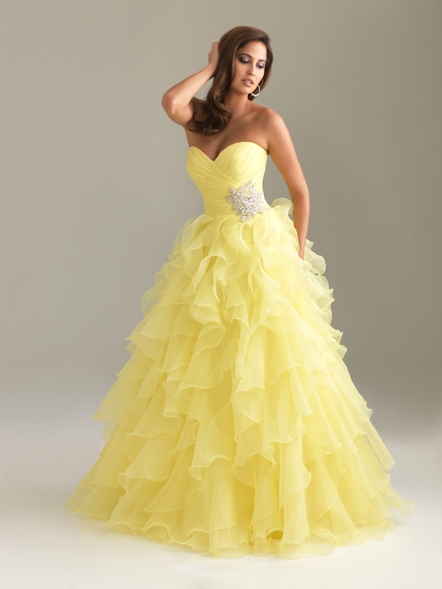 Yellow A Line Strapless Sweetheart Floor Length Tiered Graduation Dresses With Beading And Ruffles 